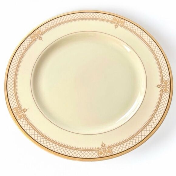 Vintage Mikasa Japan Fine China Regal Court Gold Lattice 12” Round Chop Platter - Picture 4 of 15